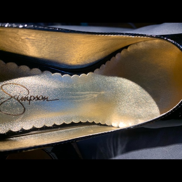 SOLD Jessica simpson patent platform heel - Picture 7 of 9